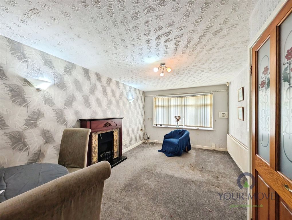 Property photo 2 of 13 Lounge