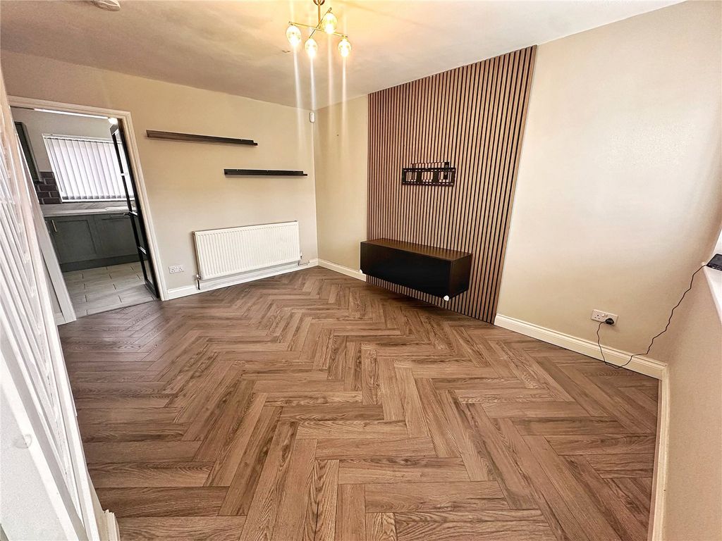 Property photo 2 of 13 Picture No. 06