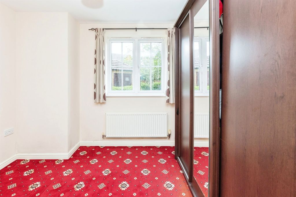 Property photo 3 of 17
