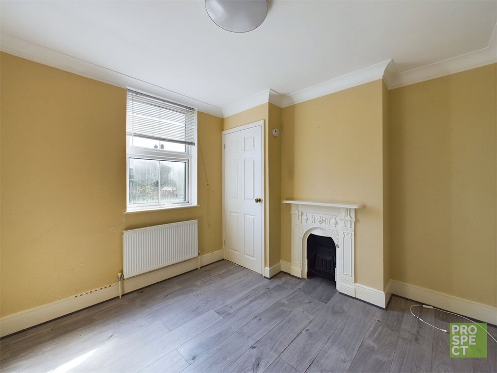 Property photo 2 of 5 Picture No. 11