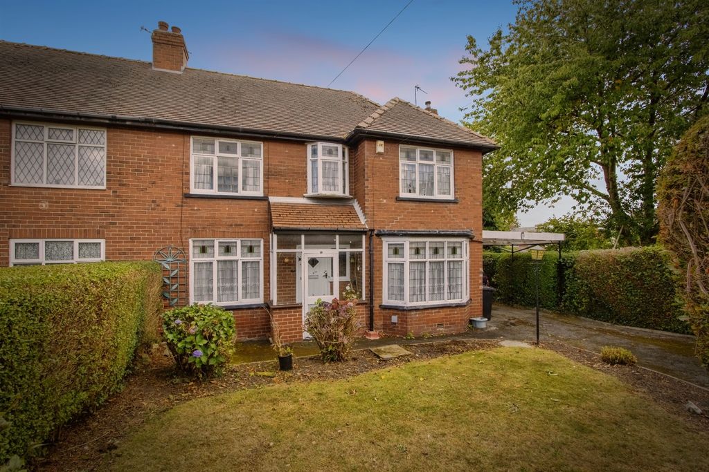 Property photo 2 of 17