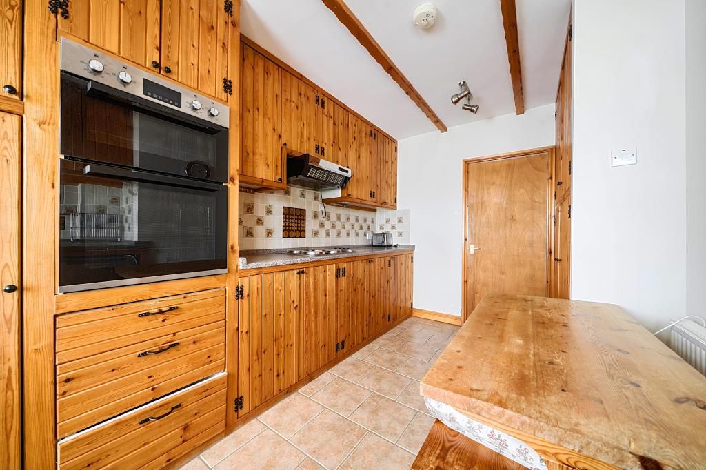 Property photo 3 of 23 Kitchen