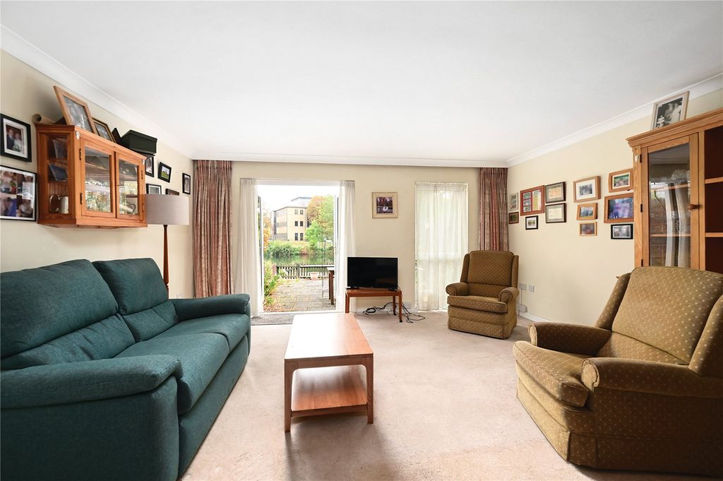Property photo 2 of 11 Picture No. 01