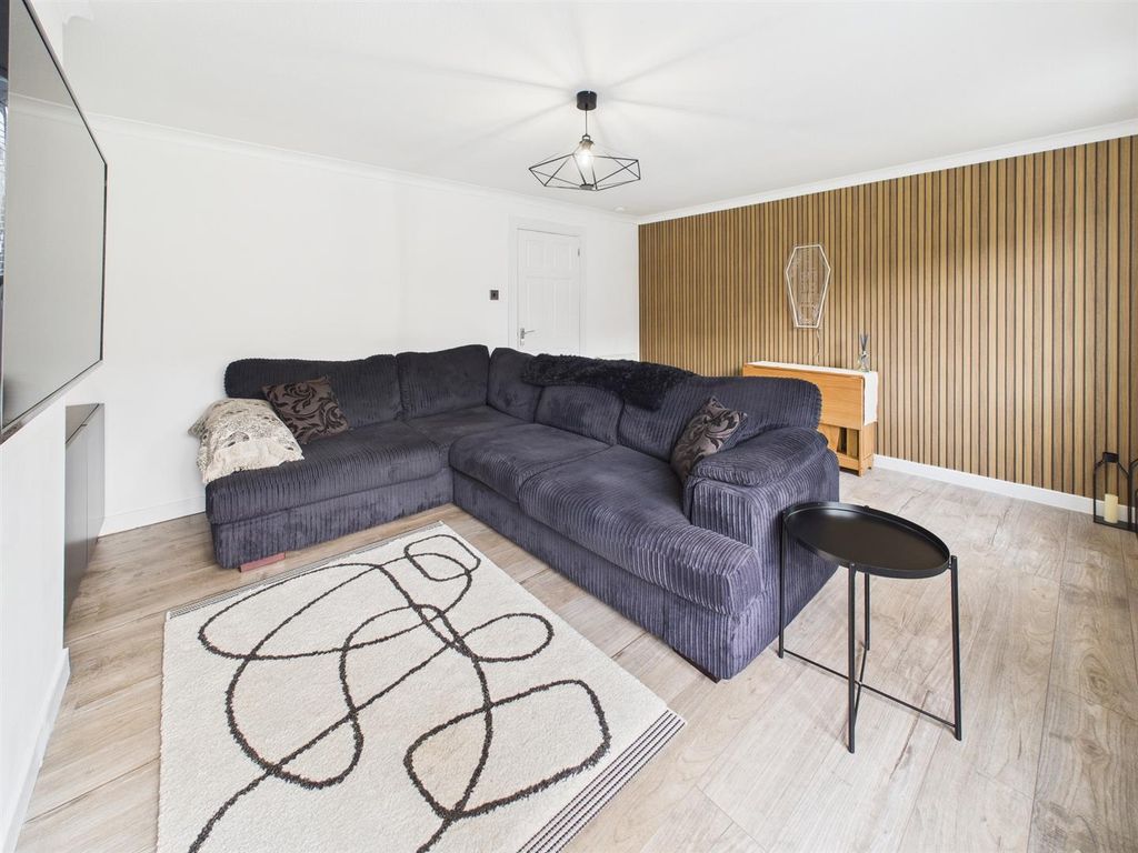 Property photo 3 of 15 Cam03782G0-Pr0228-Still021_Alt.Jpg