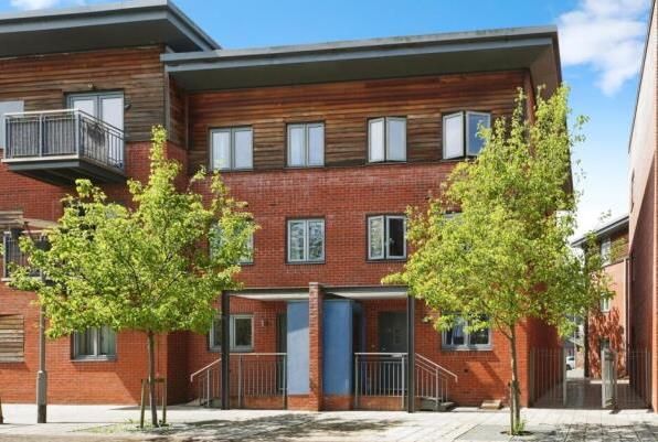 Property photo 1 of 7 Exterior