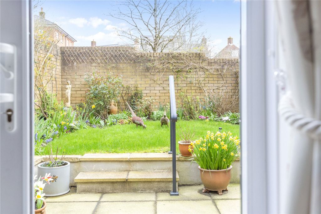 Property photo 3 of 17 Picture No. 10