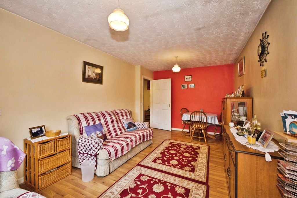 Property photo 3 of 13