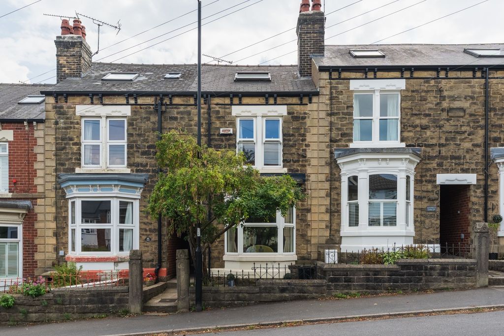 Property photo 1 of 37