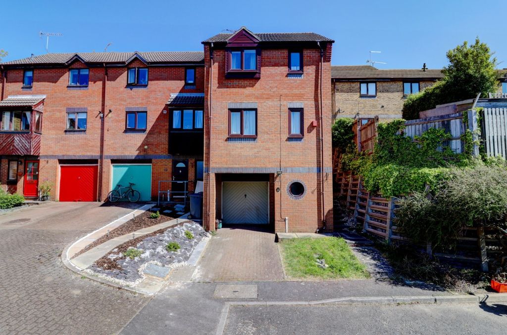 Property photo 1 of 14 Picture No. 04