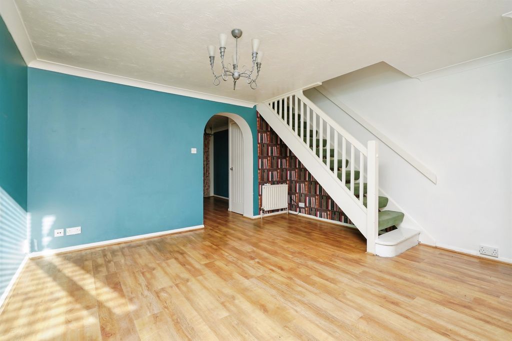 Property photo 3 of 16