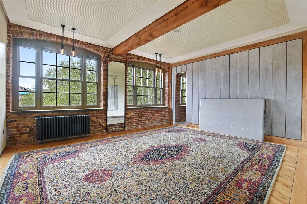 Property photo 2 of 10 Picture No. 05