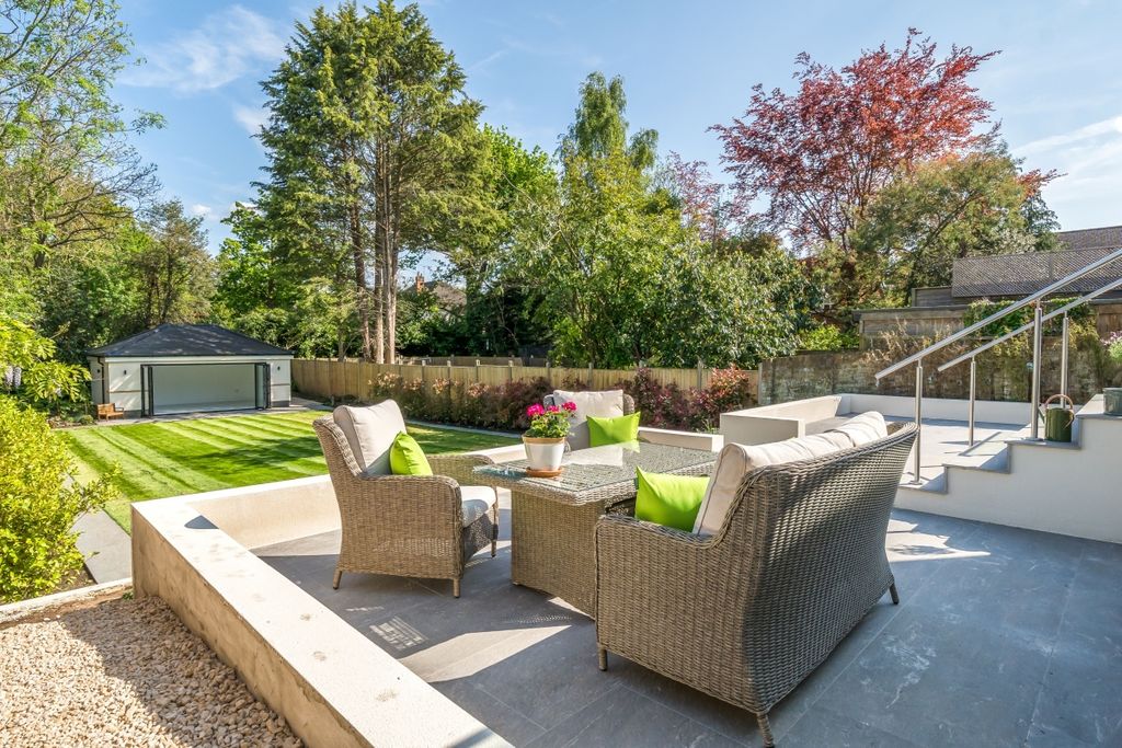 Property photo 3 of 21