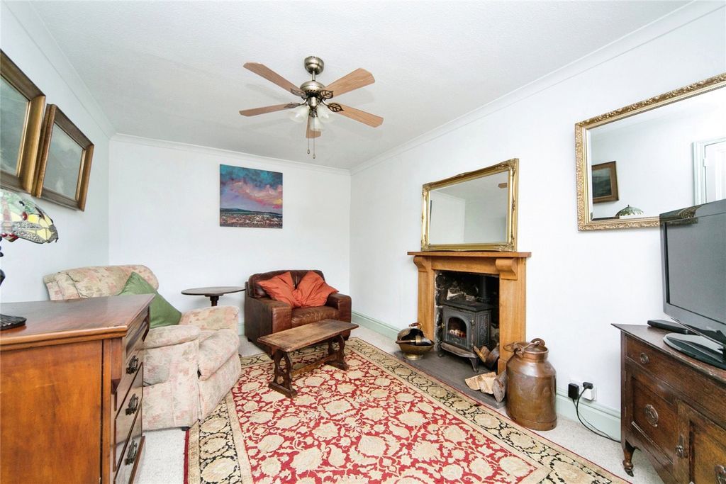Property photo 3 of 19 Picture No. 31