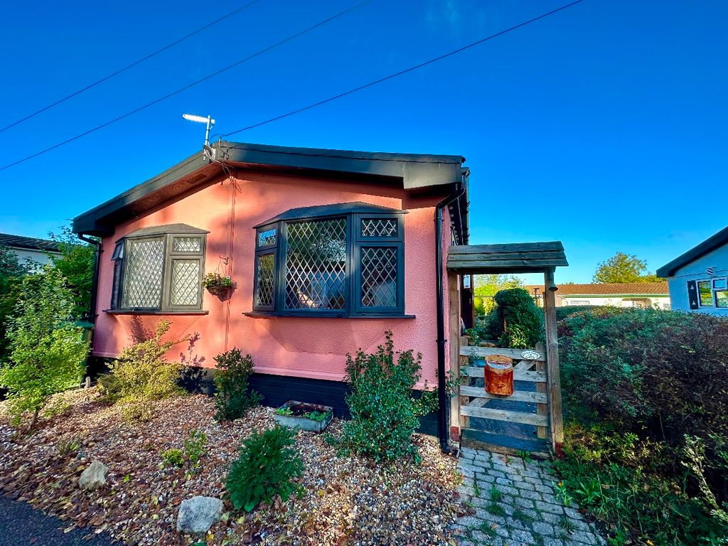Property photo 2 of 11