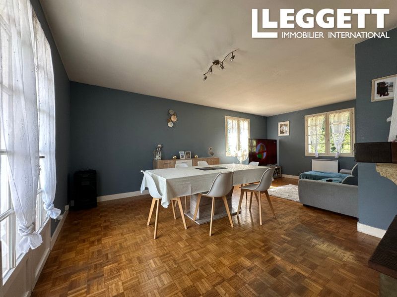 Property photo 3 of 10