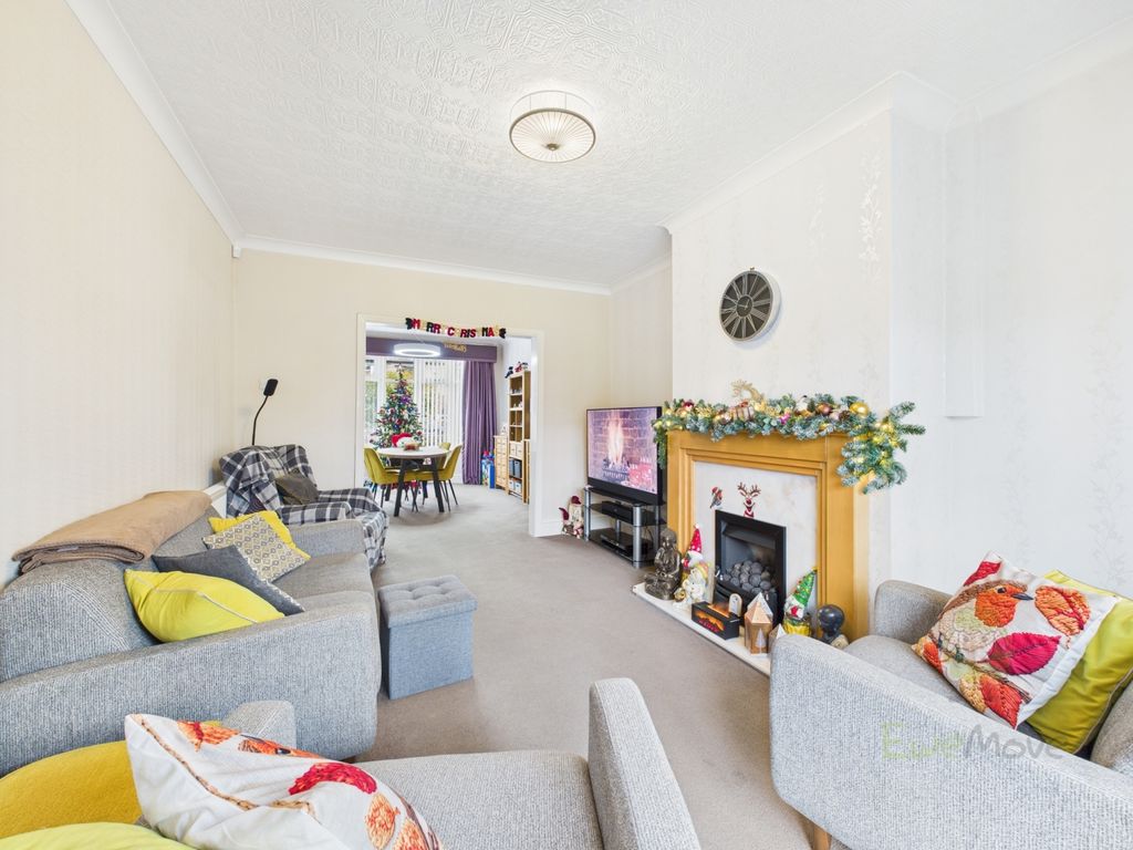 Property photo 3 of 17 Cam05477G0-Pr0018-Still010