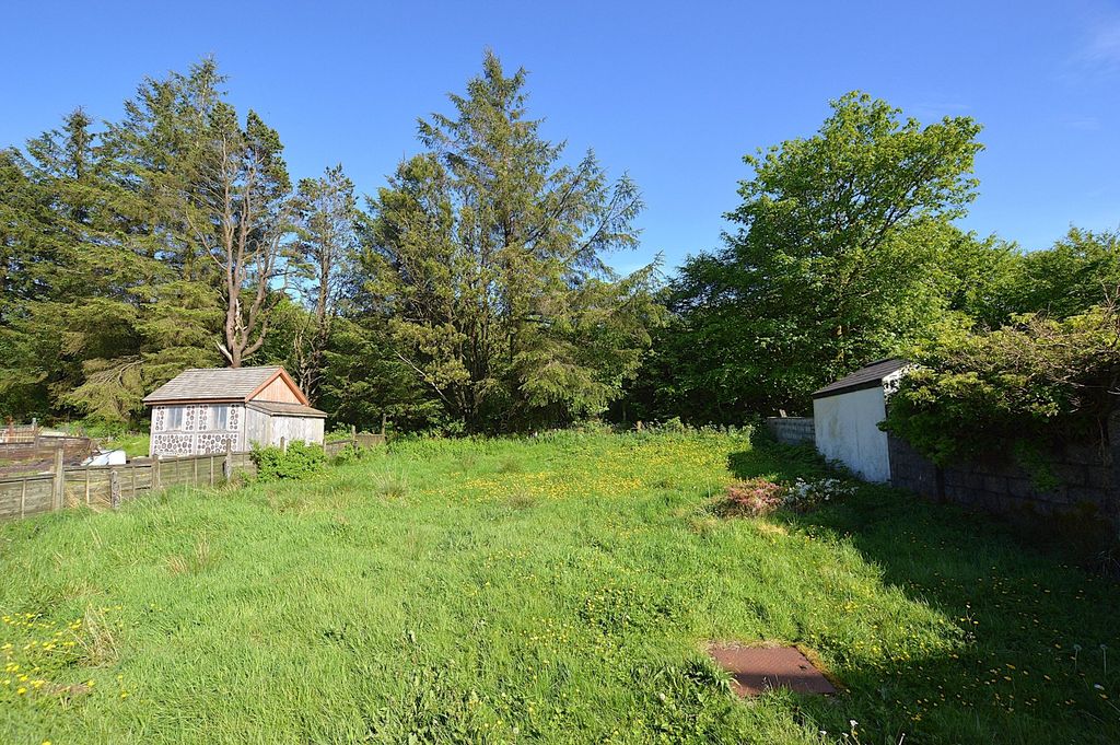 Property photo 3 of 11 Rear Garden