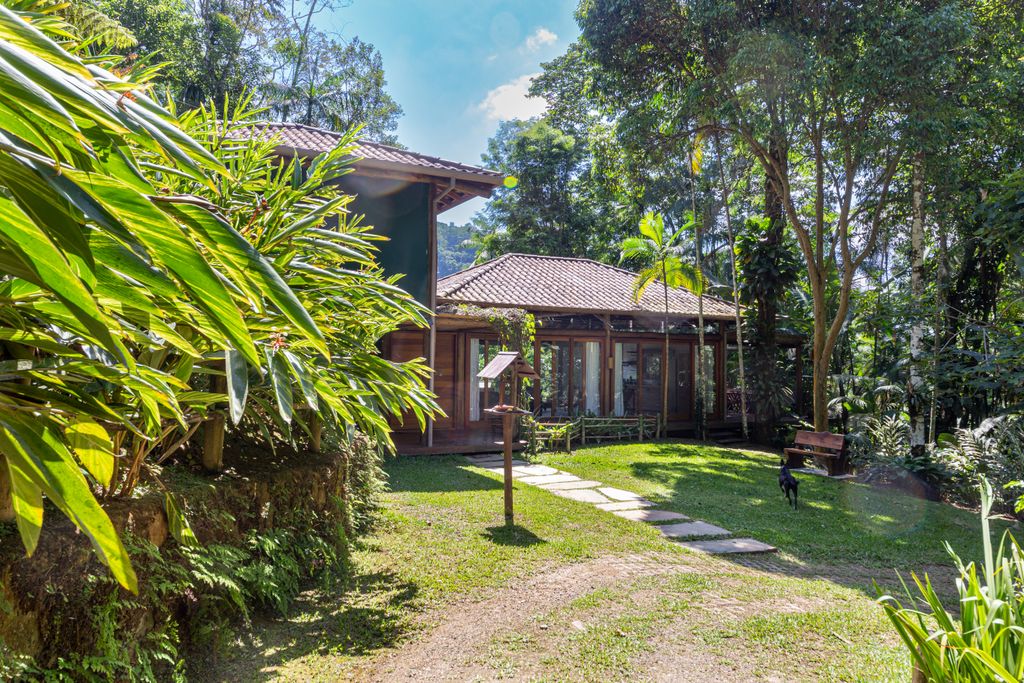 Property photo 3 of 36