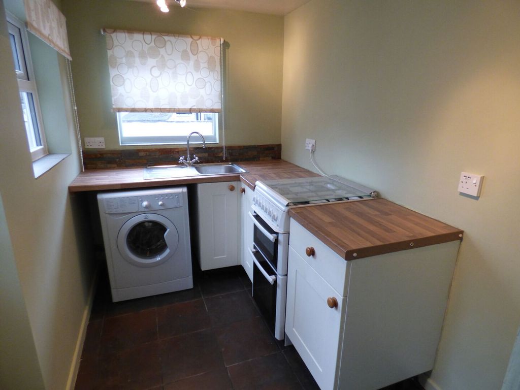 Property photo 2 of 9 4931.Jpg