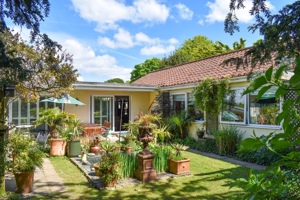 Property photo 1 of 19