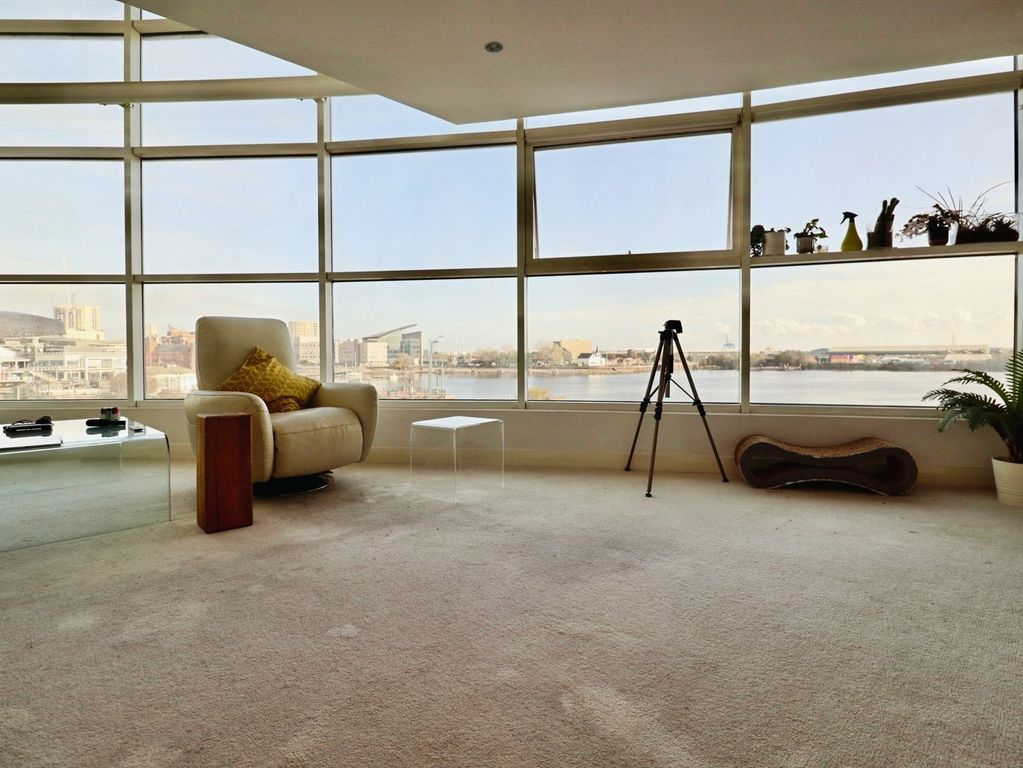 Property photo 2 of 26