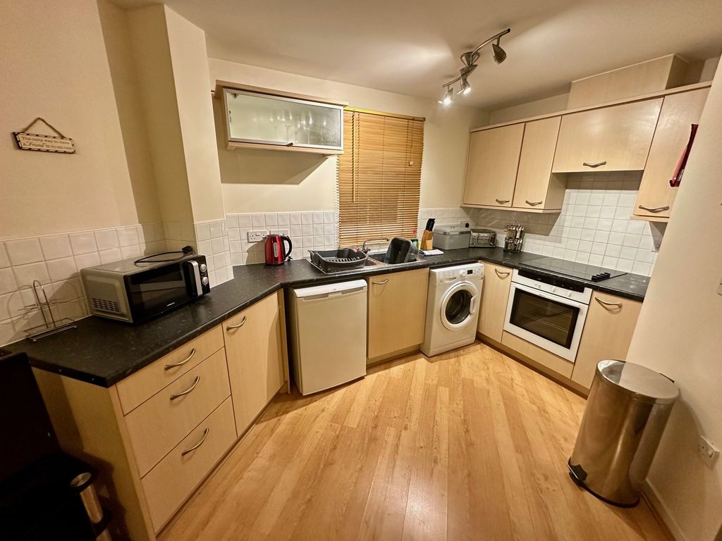 Property photo 2 of 9