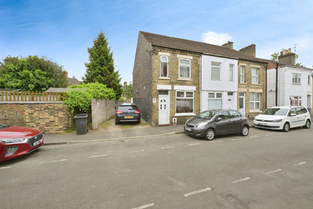 Property photo 1 of 15