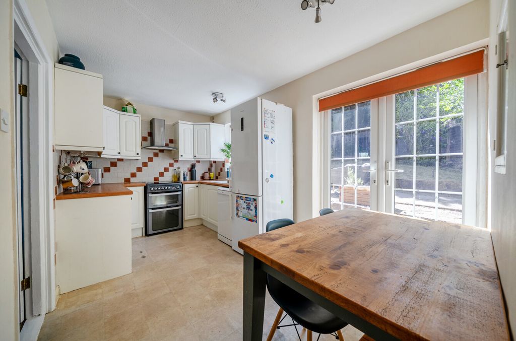 Property photo 3 of 20 1494830-11-6A5E5B...