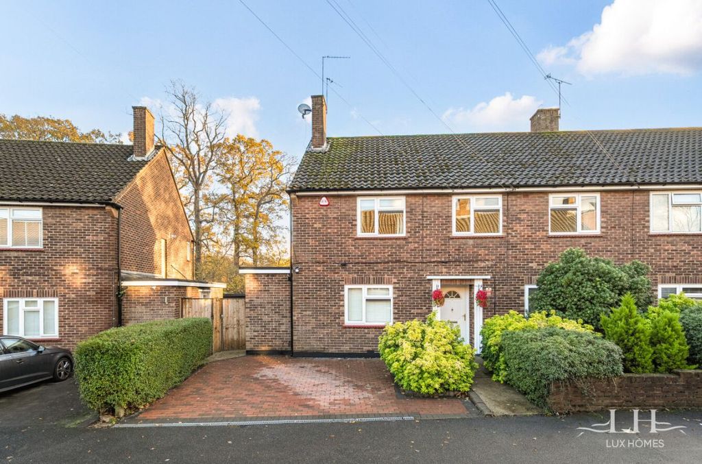 Property photo 1 of 24