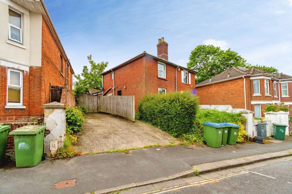 Property photo 1 of 13 Pbox-Img.Jpg