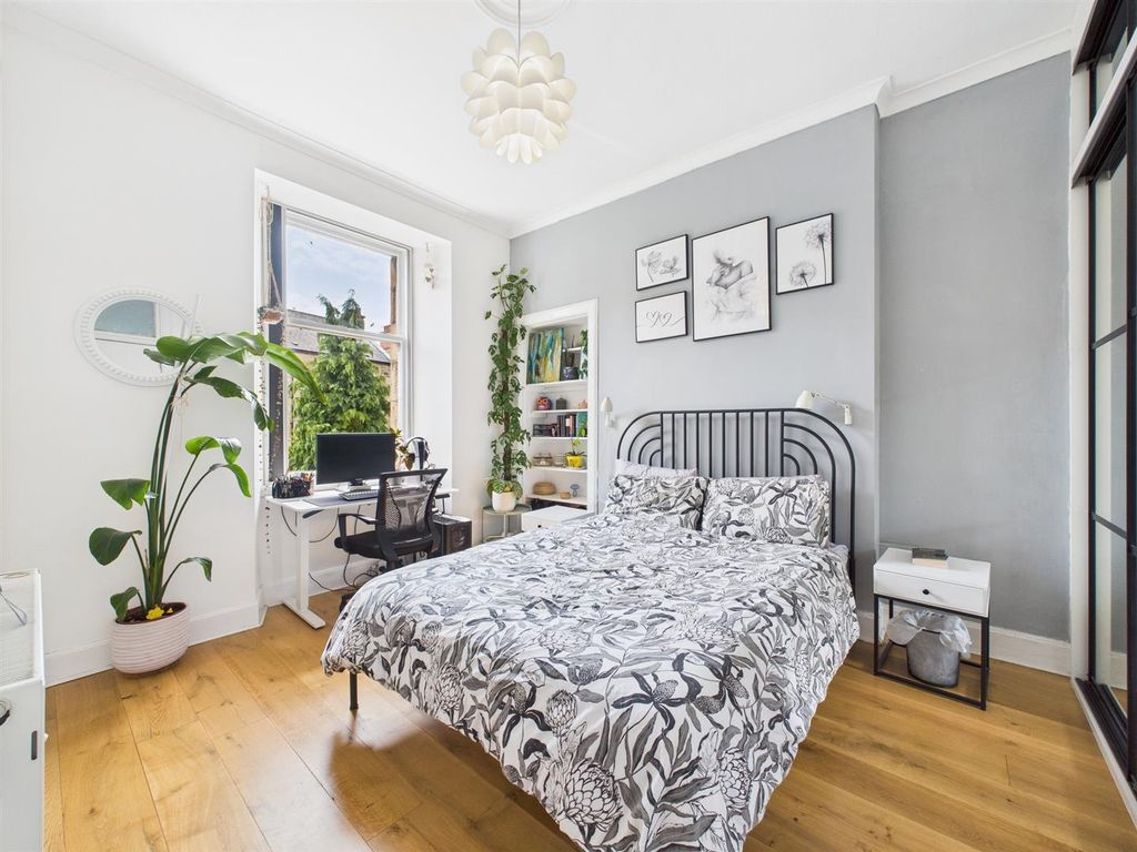 Property photo 3 of 18 Cam03782G0-Pr0137-Still005_Alt.Jpg