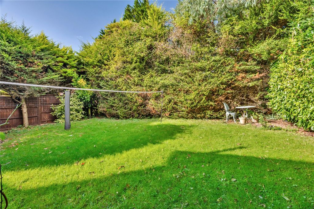 Property photo 2 of 14 Picture No. 32