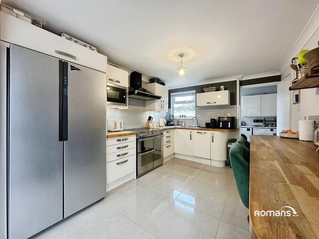 Property photo 3 of 20 Picture No. 22