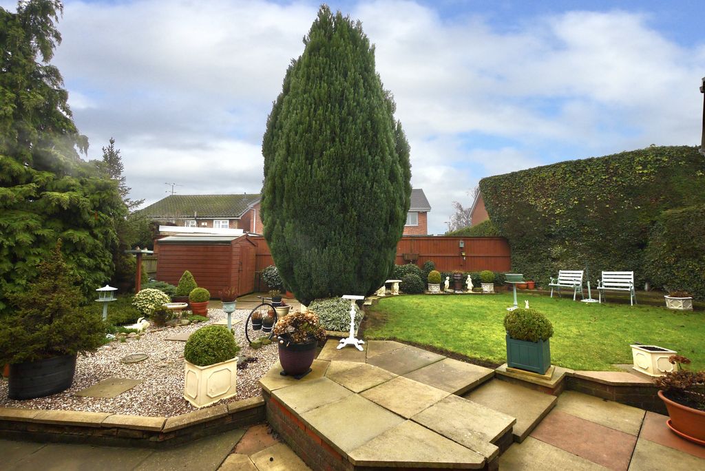 Property photo 2 of 4 3