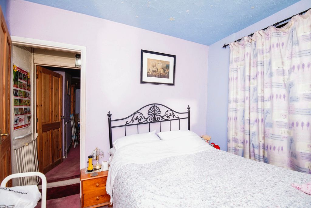 Property photo 2 of 10 Photography