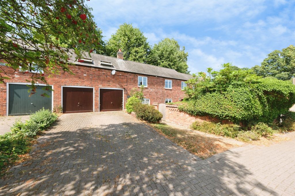 Property photo 1 of 28