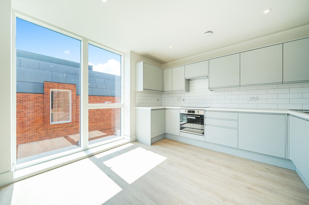 Property photo 3 of 14 1166423 (4)