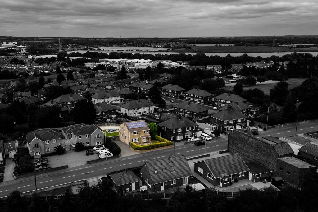 Property photo 3 of 32