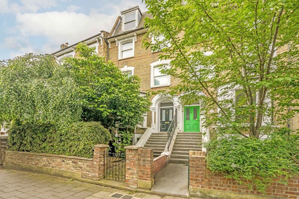 Property photo 1 of 19