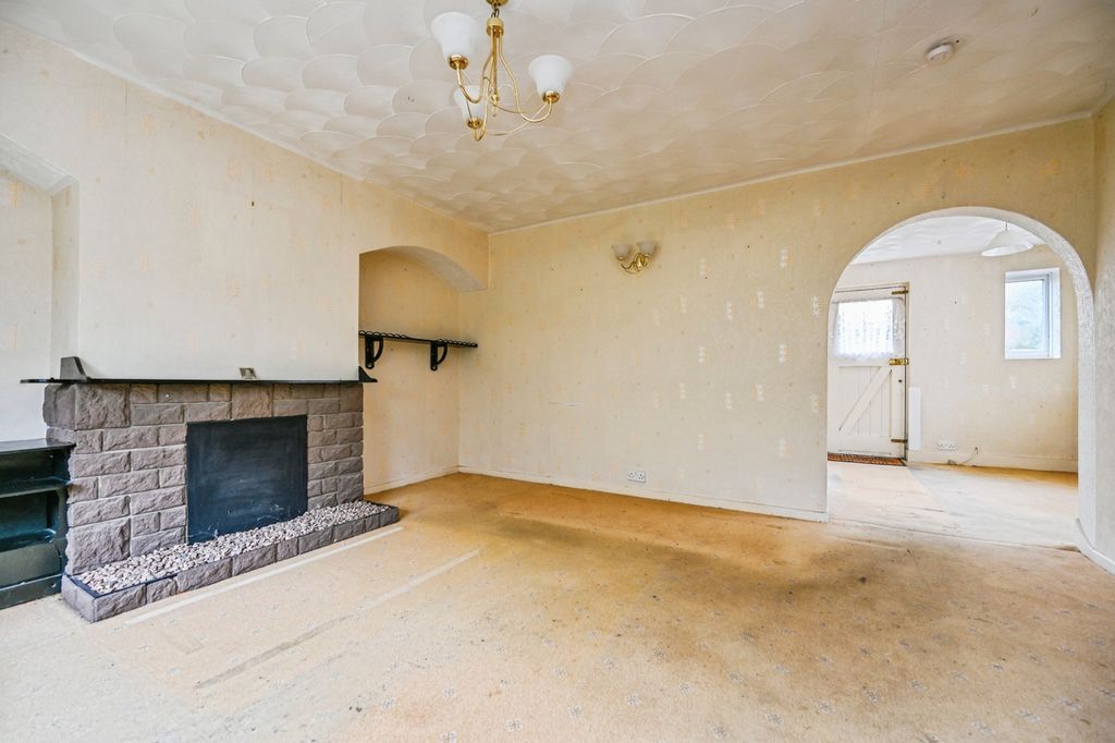 Property photo 3 of 16 Pbox-Img.Jpg