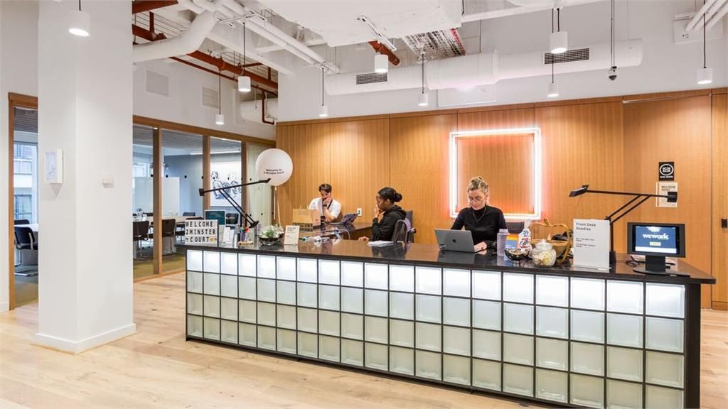 Property photo 2 of 11 Serviced Office, Minster Court, London - Ec3R|