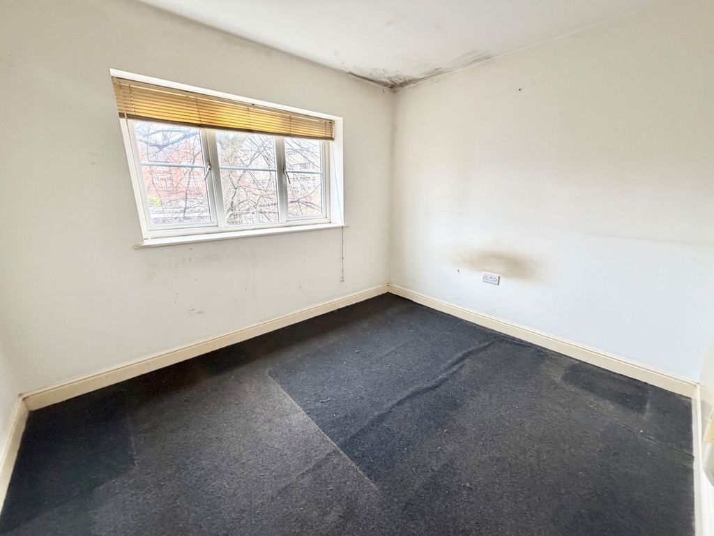 Property photo 3 of 4