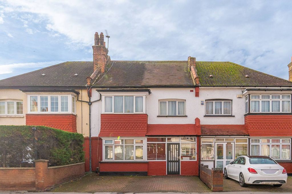 Property photo 2 of 9