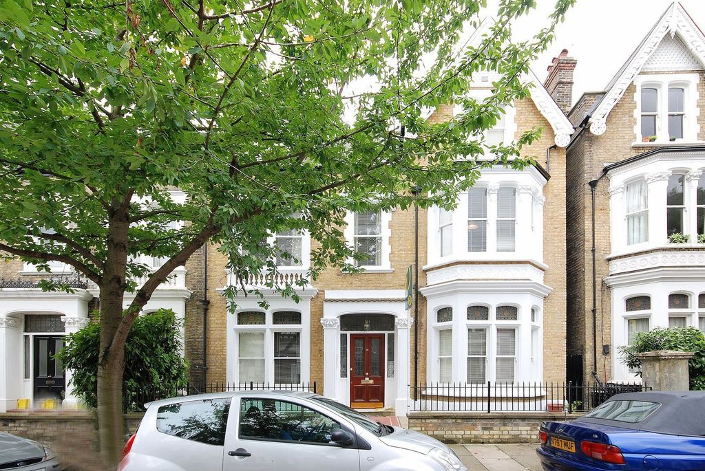 Property photo 2 of 5