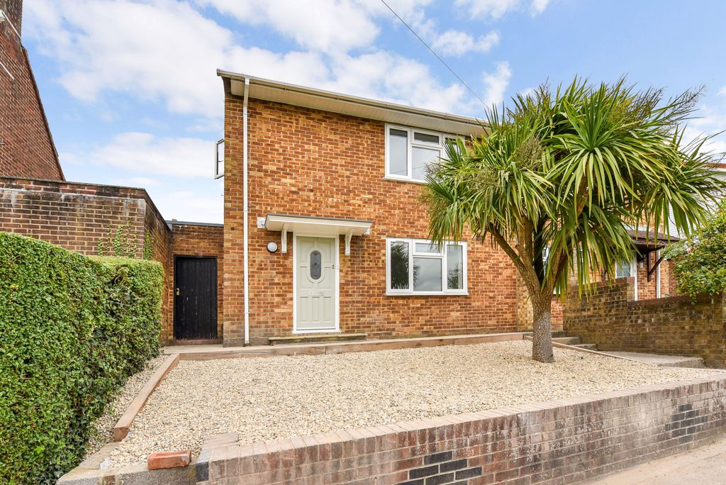 Property photo 1 of 24