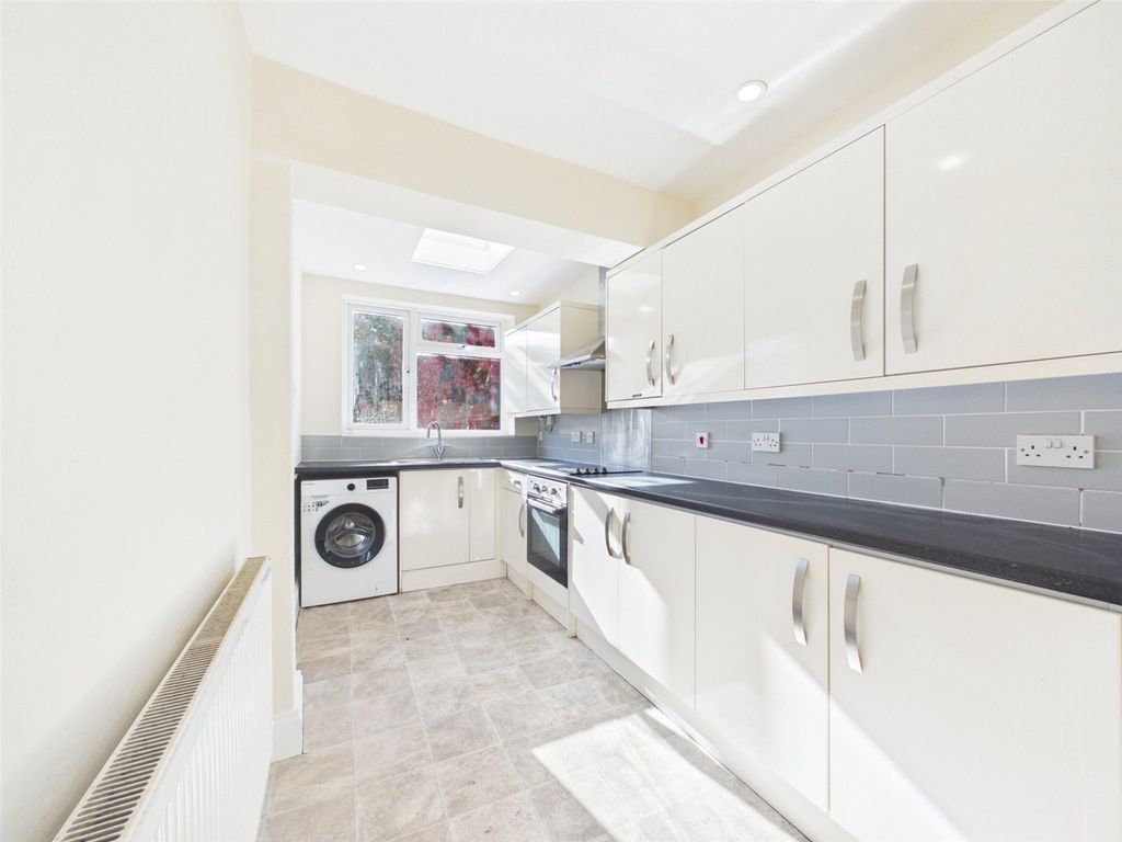 Property photo 3 of 12 Picture No. 06