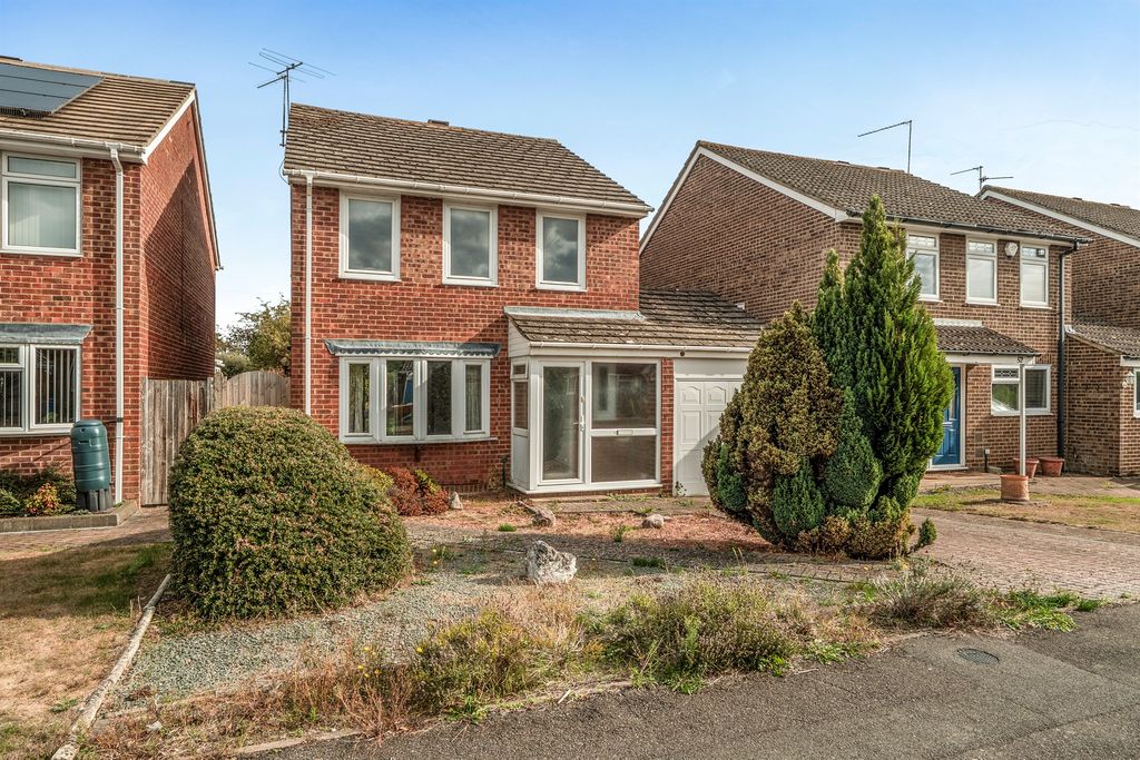 Property photo 1 of 12