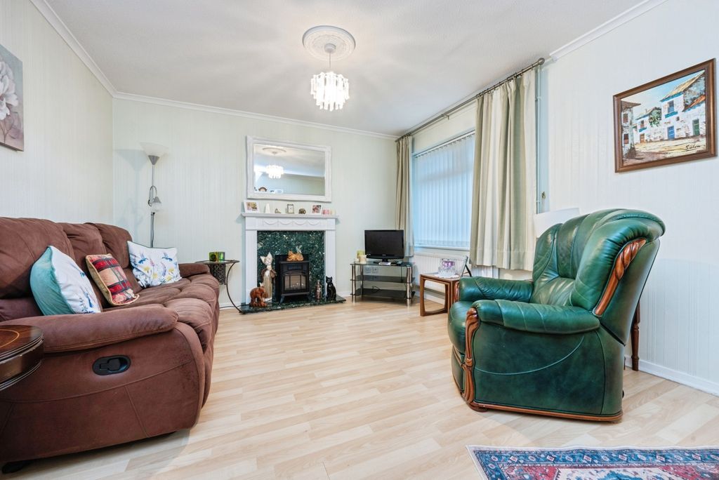 Property photo 2 of 20 Pbox-Img.Jpg