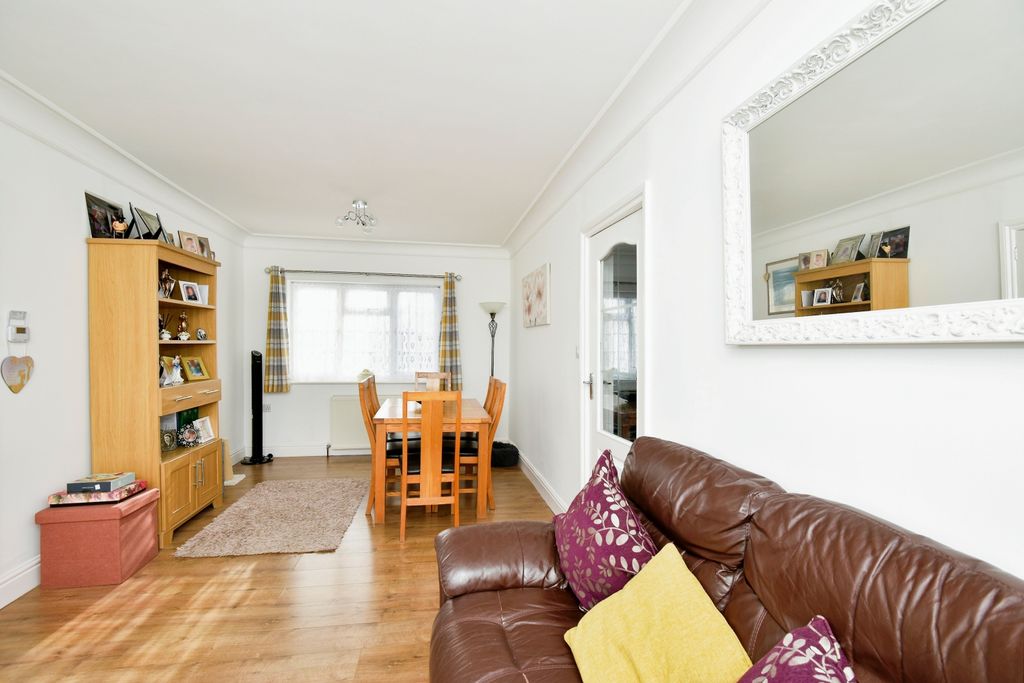 Property photo 3 of 16 Photography