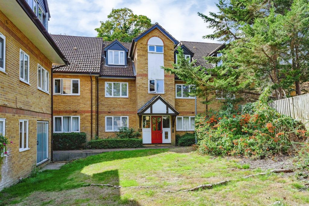 Property photo 1 of 11